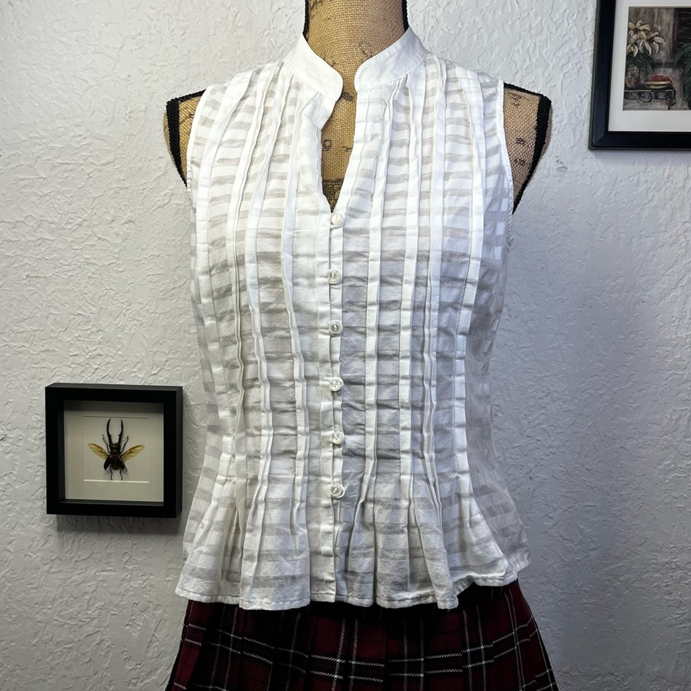 White button up blouse by Jones New York in a size small
